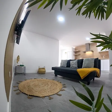 Violeta Appartement *
